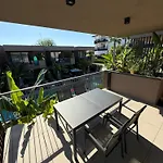 Sun Village L&B Appartament